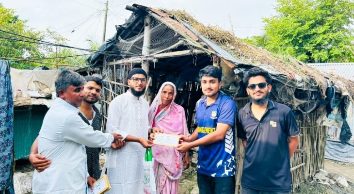 বন্যাদুর্গত ৩৮ পরিবারের পাশে জাবিপ্রবির শিক্ষার্থীরা